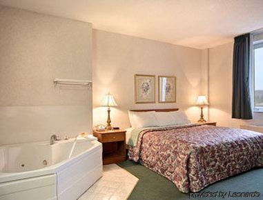 Elkins Inn And Suites Номер фото